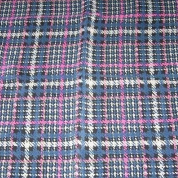 ❤️CHRISTIAN DIOR XL 56 x 54 Navy Pink Runway Silk Scarf Piano Shawl Wrap - Picture 8 of 8